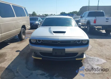 2022 Dodge Challenger Gt Awd z USA, uszkodzony, nr VIN 2C3CDZKG4NH205893